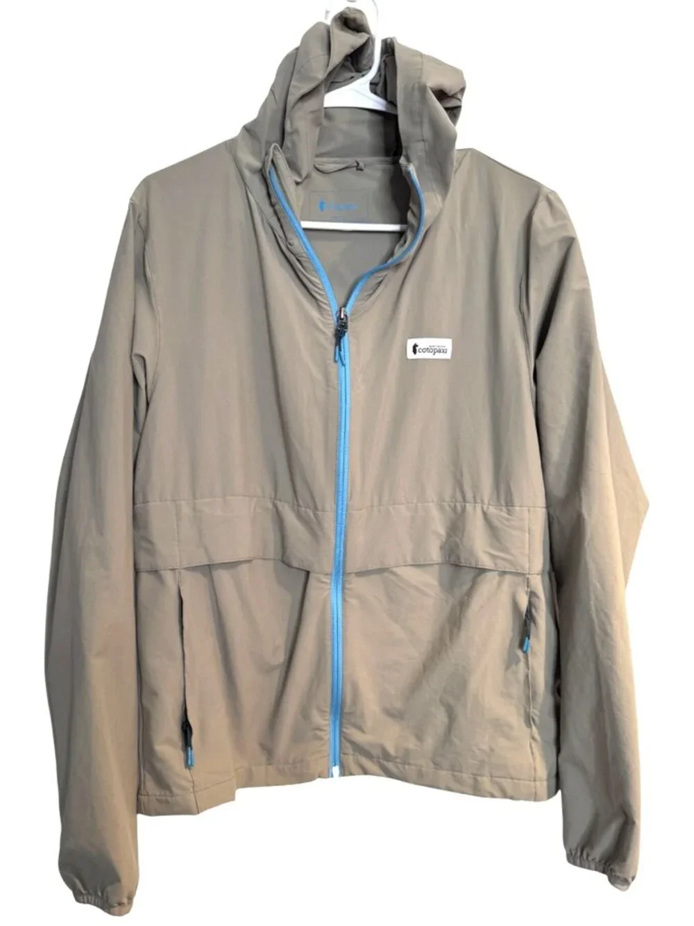 Cotopaxi Viento Travel Jacket Size Medium Gray Men's Windbreaker Hood Pockets EU